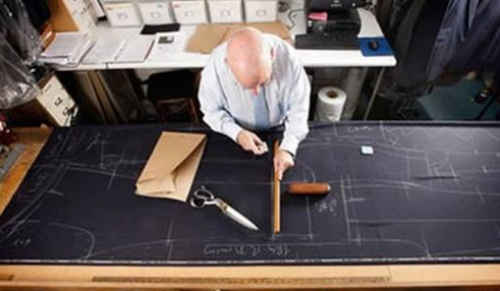 通路快建新零售案例 一線廠庫來襲，女裝產(chǎn)業(yè)洗牌在即